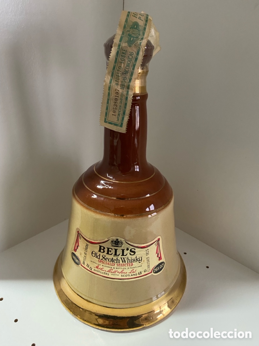 Coleccionismo de vinos y licores: Botella sin abrir Whisky Bell&rsquo;s a&ntilde;os 70