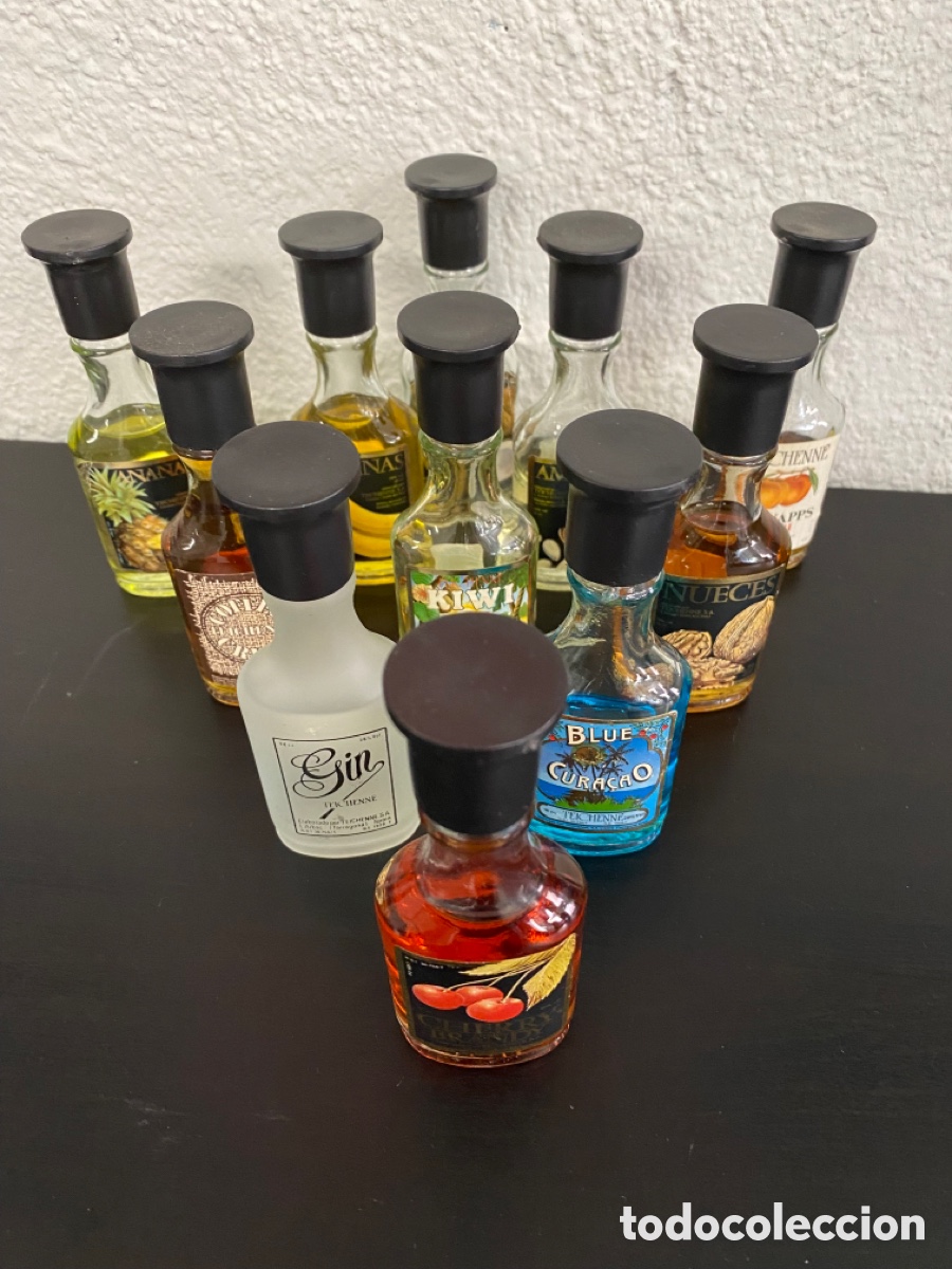 Coleccionismo de vinos y licores: 11 Botellines Licor Teichenn&eacute; Tarragona