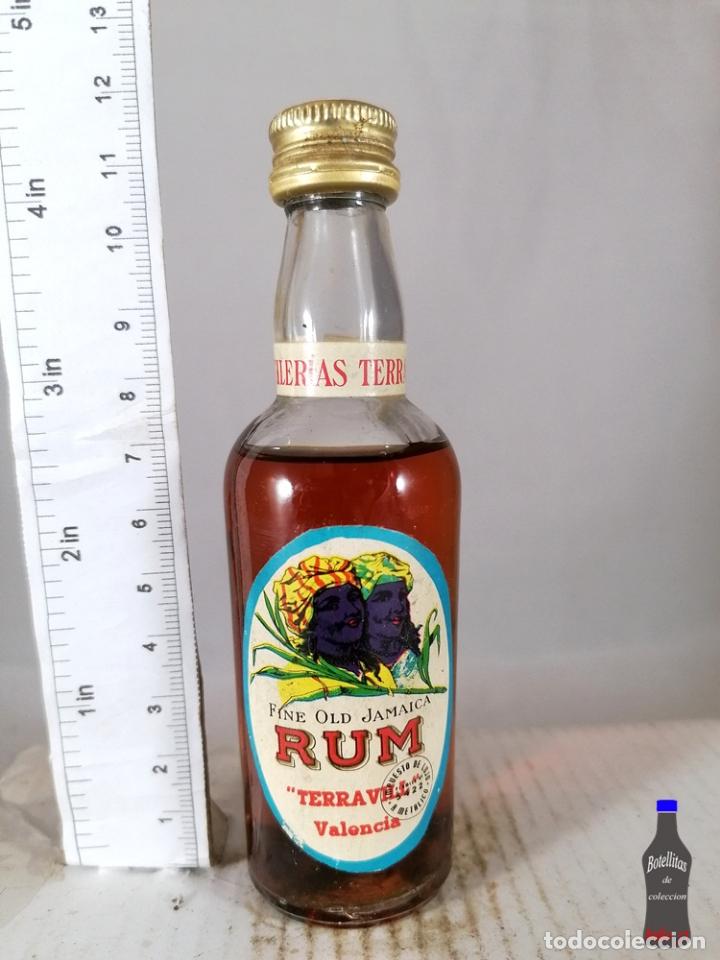 Collection of wines and liquors: BOTELLITA BOTELLIN RON RUM JAMAICA DESTILERAS TERRAVILL VALENCIA