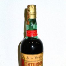 Coleccionismo de vinos y licores: ANTIGUA BOTELLA JEREZ-BRANDY CENTURION DE PALOMINO&VERGARA.JEREZ.SELLO 80 CÉNTIMOS