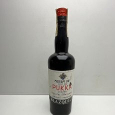 Coleccionismo de vinos y licores: BOTELLA VINO DE JEREZ MEDIUM DRY PUKKA - AGUSTIN BLAZQUEZ - JEREZ DE LA FRONTERA
