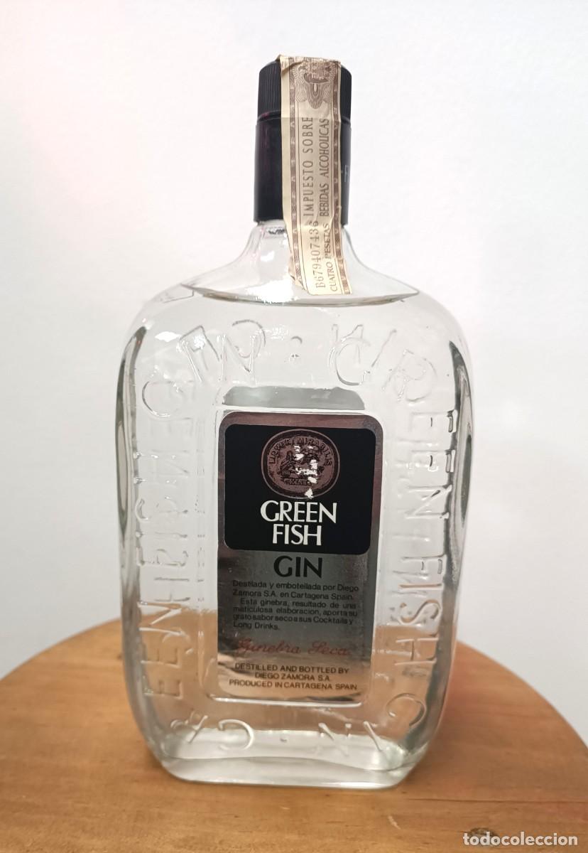 Coleccionismo de vinos y licores: Botella de Gin Green Fish - Foto 2