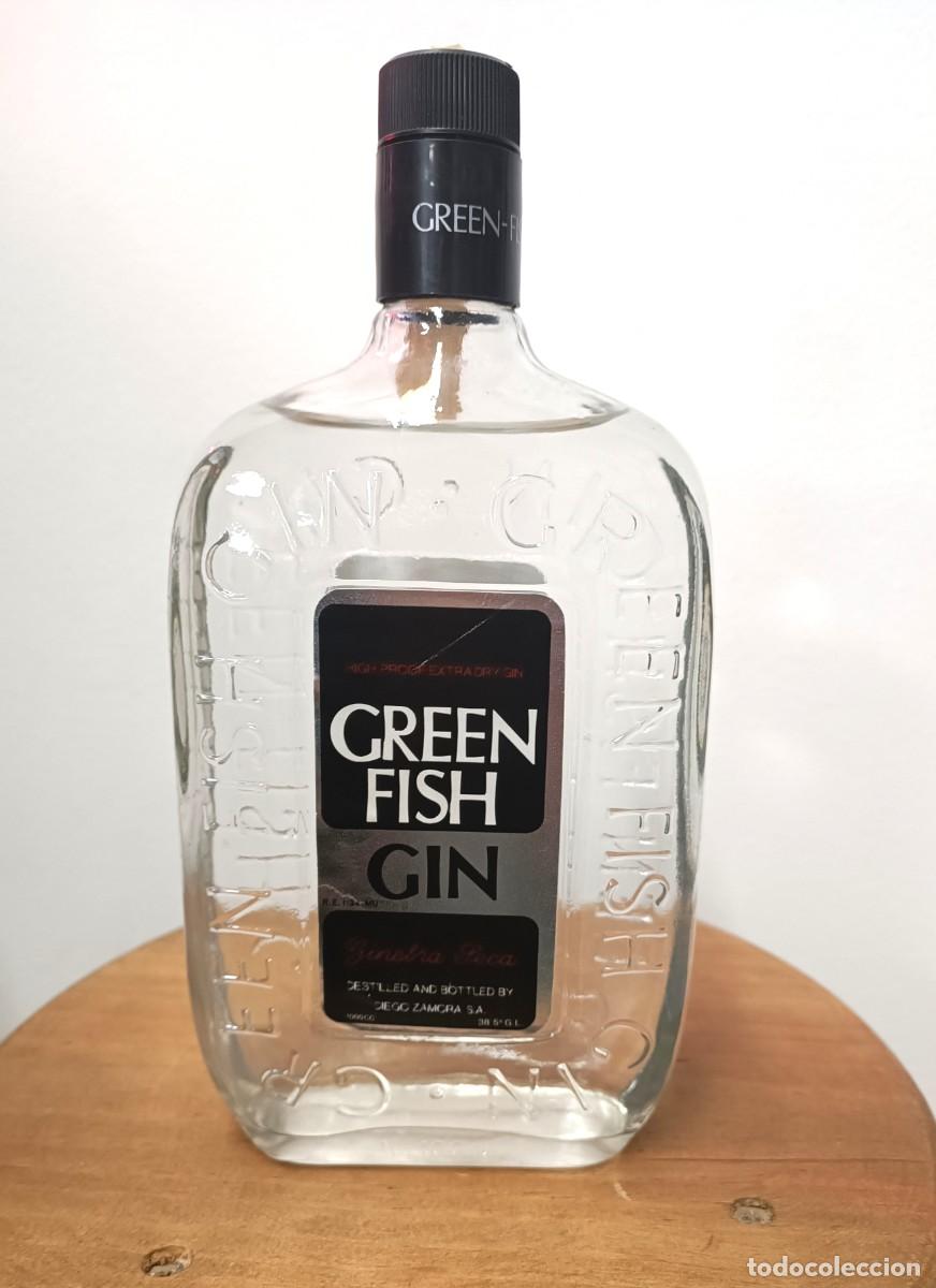 Coleccionismo de vinos y licores: Botella de Gin Green Fish - Foto 1