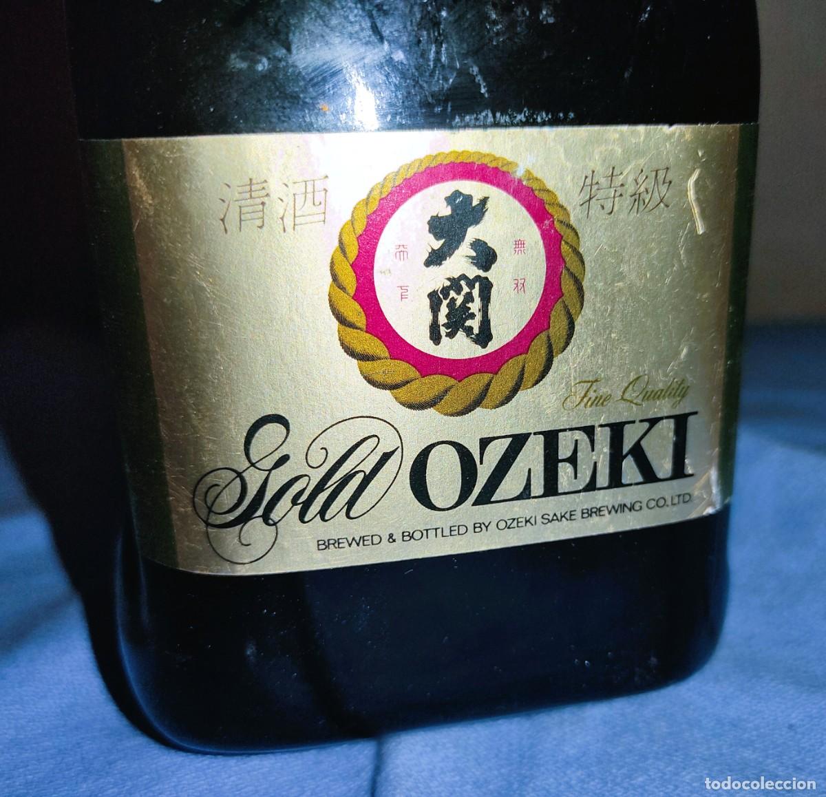 Coleccionismo de vinos y licores: ANTIGUA BOTELLA DE SAKE JAPONESA OZEKI SIN ABRIR