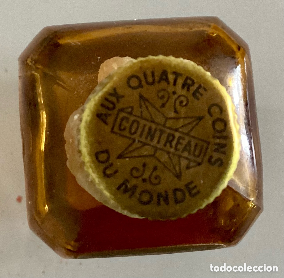 Coleccionismo de vinos y licores: Botellita de Cointreau - Foto 4