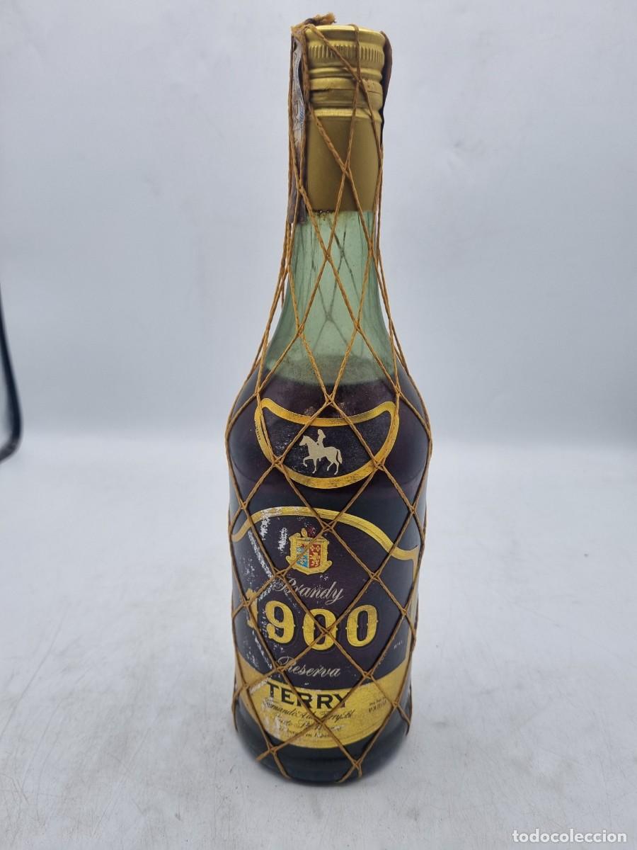 Sammlung von Weinen und Lik&ouml;ren: BOTELLA. BRANDY. RESERVA 1900. TERRY. PTO. STA. MARIA. 75 CL. 38% VOL. A&Ntilde;O 1985. CERRADA.
