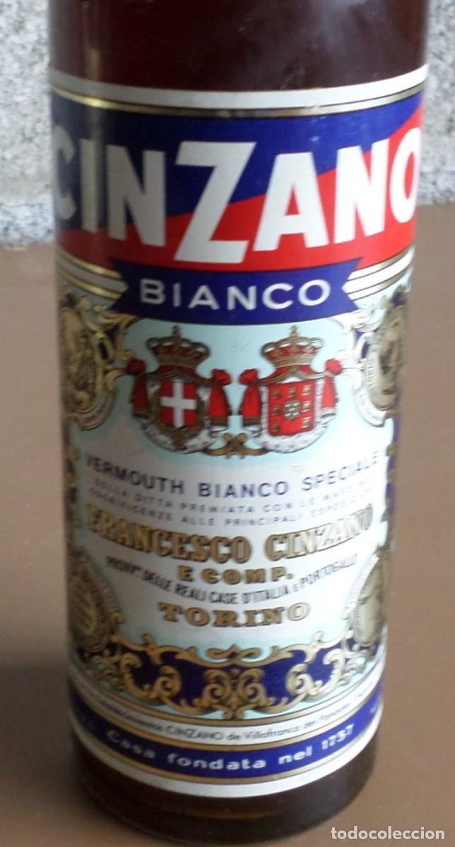 Coleccionismo de vinos y licores: Botella CINZANO blanco - 93 cl. - Foto 2
