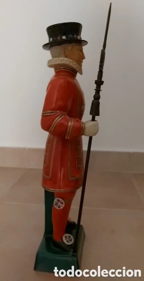 Coleccionismo de vinos y licores: BEEFEATER - Foto 2