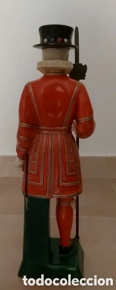 Coleccionismo de vinos y licores: BEEFEATER - Foto 3