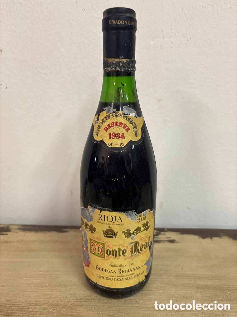Collection of wines and liquors: Botella de vino Monterreal reserva 1984