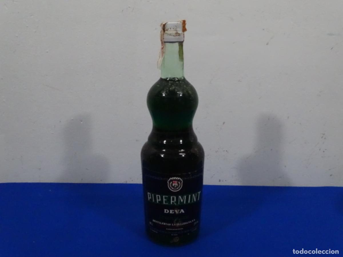 Coleccionismo de vinos y licores: ANTIGUA BOTELLA MENTA PIPERMINT DEVA. 1 LITRO.