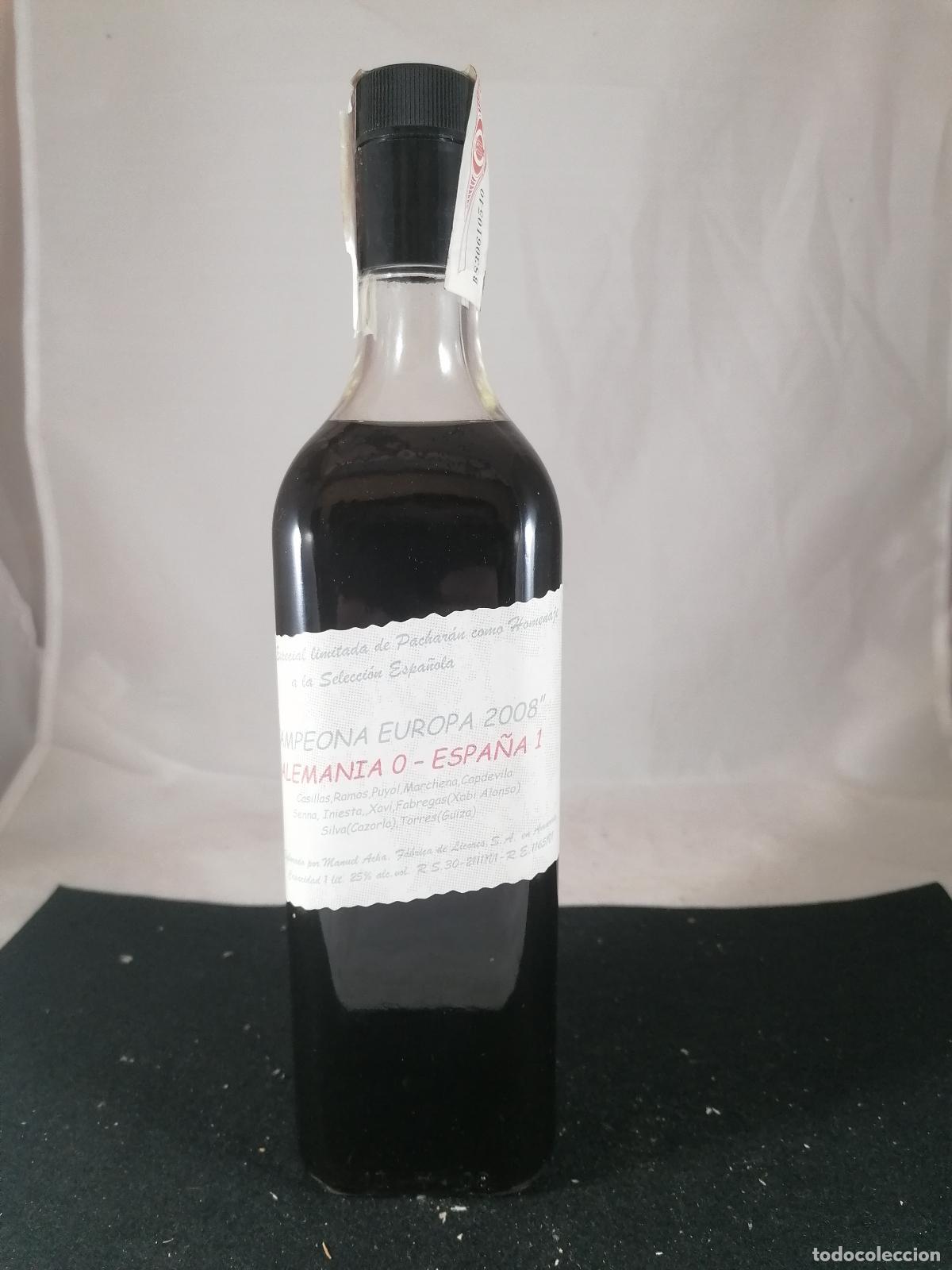 Collectionnisme de vins et liqueurs: BOTELLA PACHARAN EDICION ESPECIAL CAMPEONA EUROPA SELECCION ESPA&Ntilde;OLA FUTBOL 2008 MANUEL ACHA
