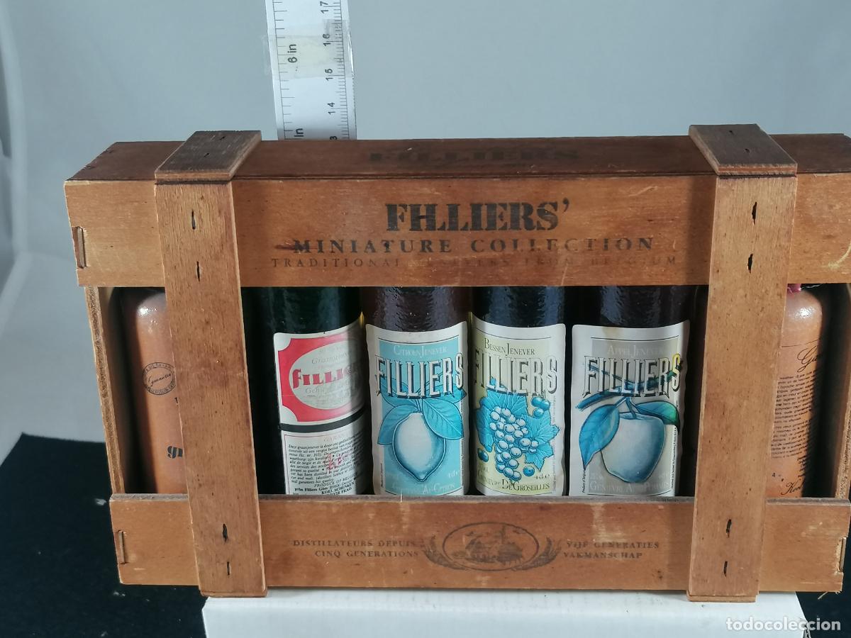 Colecionismo de vinhos e licores: BOTELLITA BOTELLIN CAJA MADERA CON 6 BOTELLINES GINEBRAS GIN FILLIERS BELGICA CERAMICA 4 CL