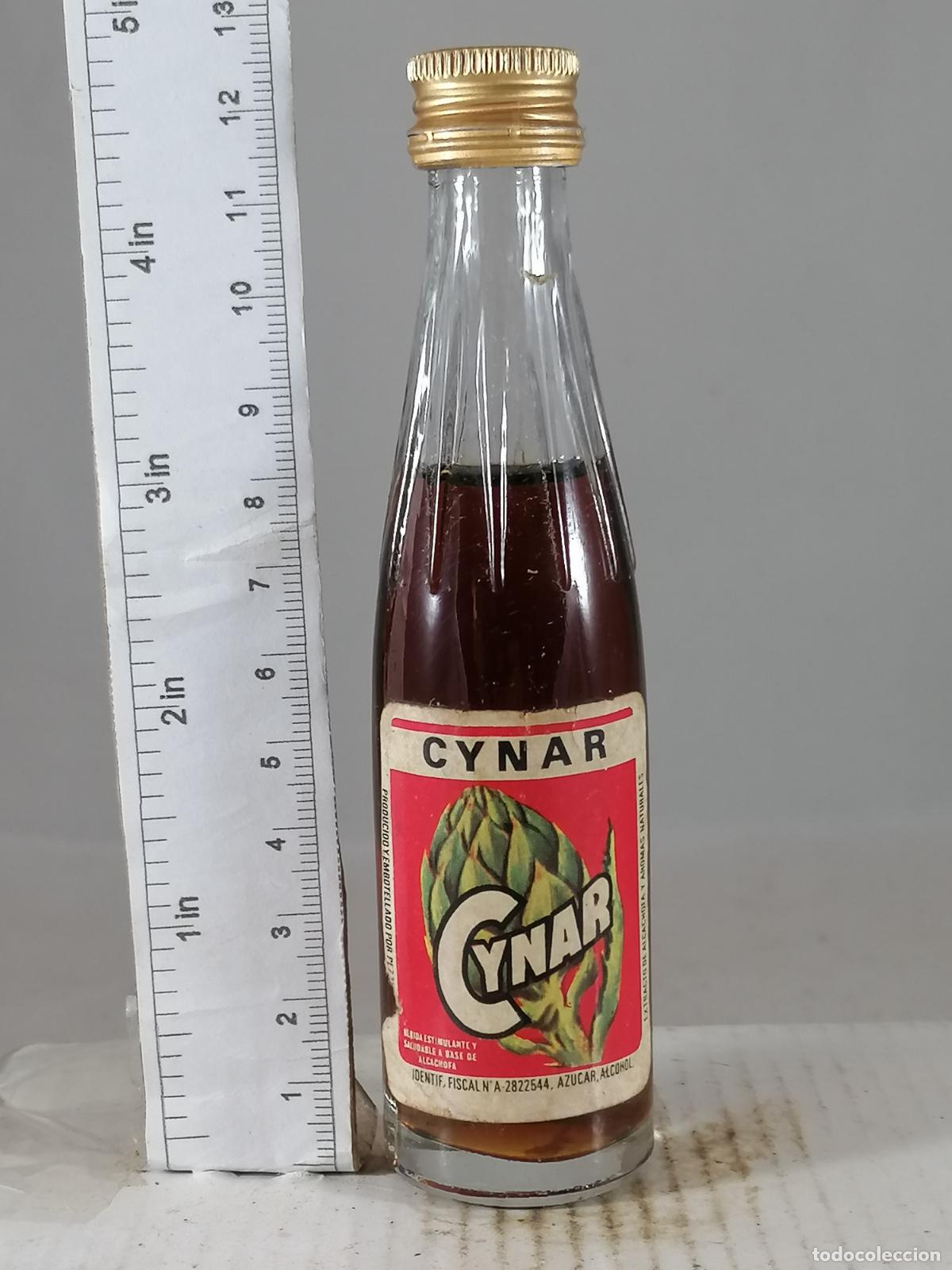 Sammlung von Weinen und Lik&ouml;ren: BOTELLITA BOTELLIN CYNAR PEZZIOL