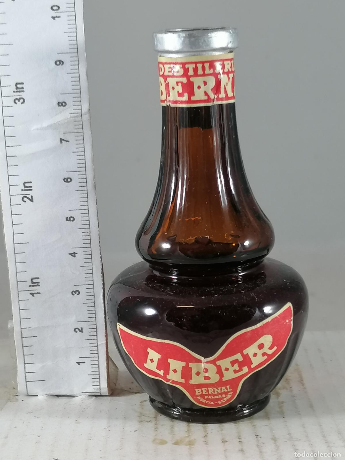 Coleccionismo de vinos y licores: BOTELLITA BOTELLIN LICOR LIBER DESTILERIAS BERNAL EL PALMAR MURCIA
