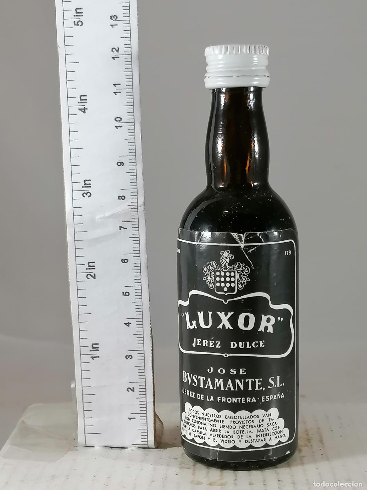 Sammlung von Weinen und Lik&ouml;ren: BOTELLITA BOTELLIN LUXOR JEREZ DULCE BUSTAMANTE JEREZ ESPA&Ntilde;A