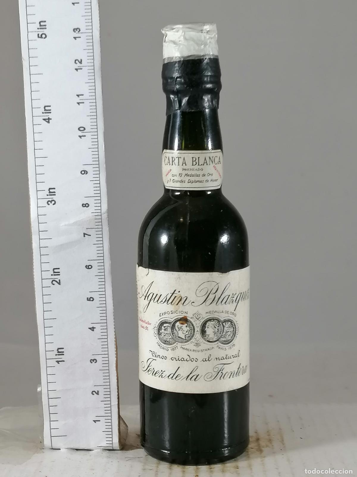 Sammlung von Weinen und Lik&ouml;ren: BOTELLITA BOTELLIN CARTA BLANCA PAGO MACHARNUDO AGUSTIN BLAZQUEZ JEREZ DE LA FRONTERA