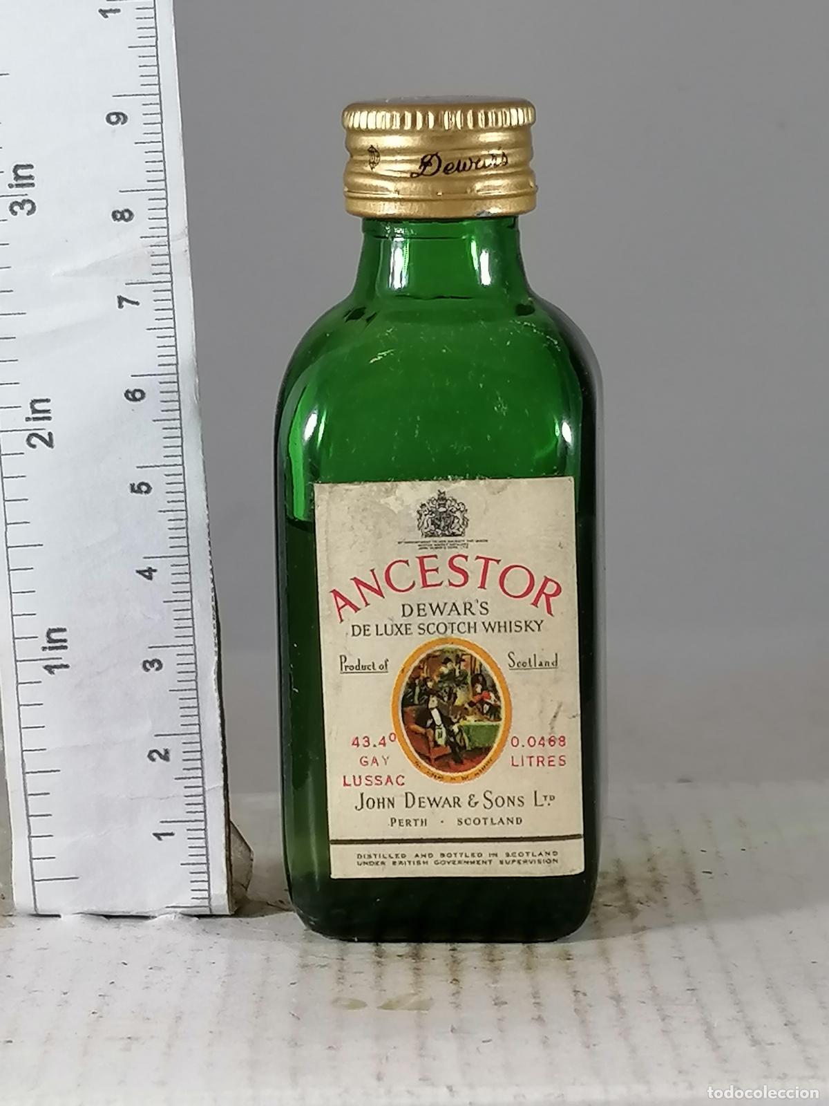 Coleccionismo de vinos y licores: BOTELLITA BOTELLIN ANCESTOR DEWAR&acute;S DE LUXE SCOTCH WHISKY