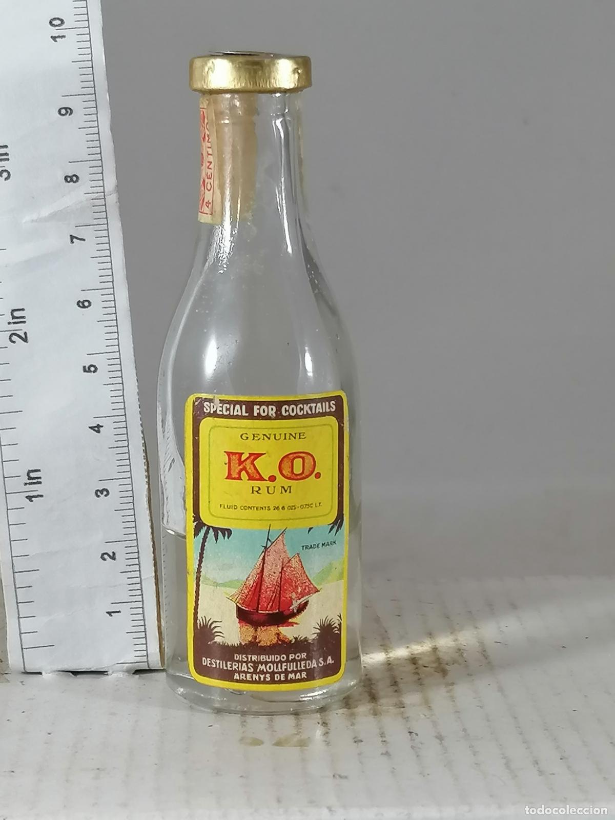 Sammlung von Weinen und Lik&ouml;ren: BOTELLITA BOTELLIN RON RUM K. O . DESTILERIAS MOLLFULLEDA ARENYS DE MAR