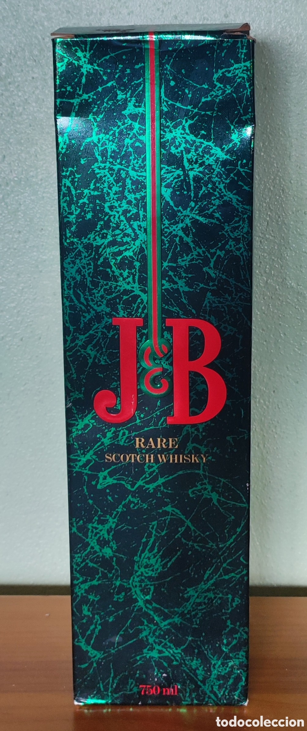 Coleccionismo de vinos y licores: Botella de whisky J&B rare. A&ntilde;os '70