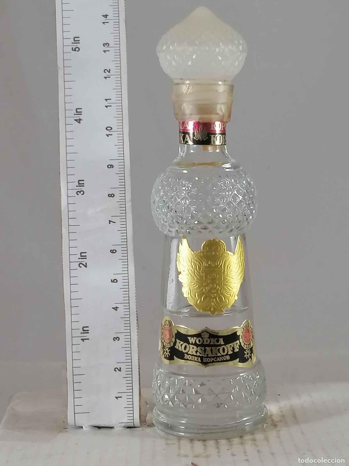 Sammlung von Weinen und Lik&ouml;ren: BOTELLITA BOTELLIN VODKA WODKA KORSAKOFF
