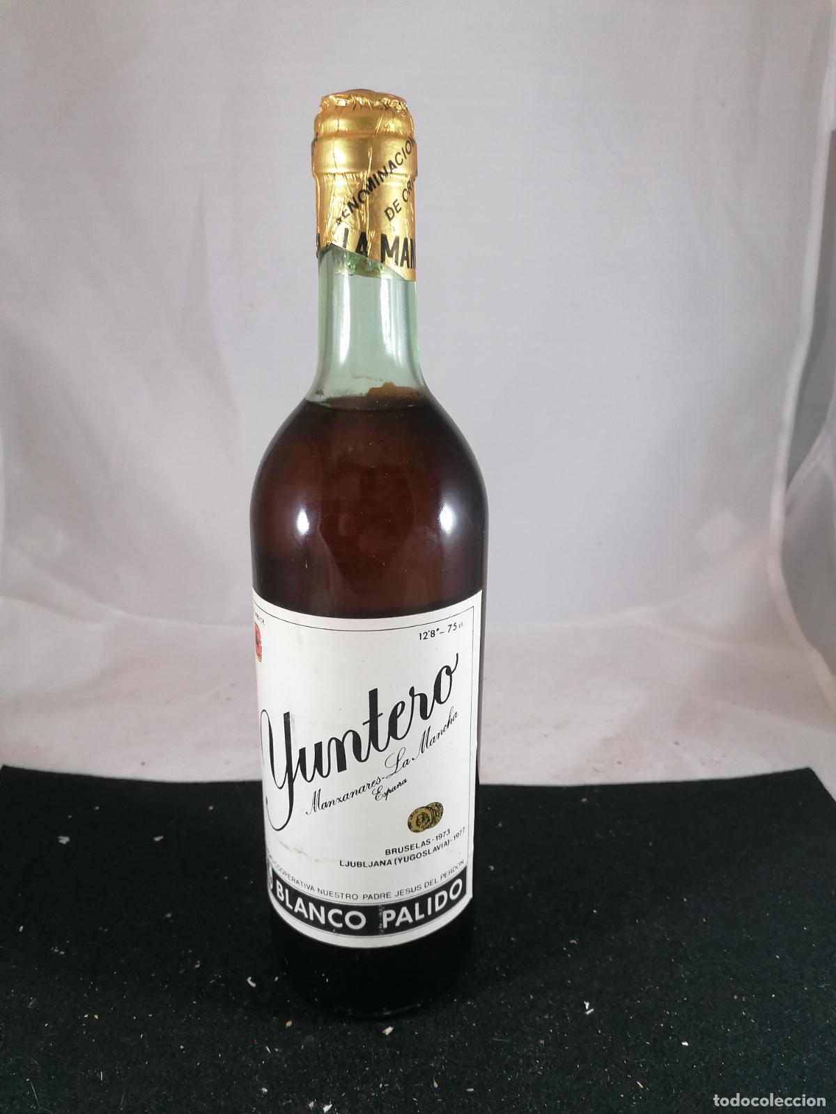 Sammlung von Weinen und Lik&ouml;ren: BOTELLA VINO YUNTERO BLANCO PALIDO COOPERATIVA PADRE JESUS PERDON MANZANARES LA MANCHA
