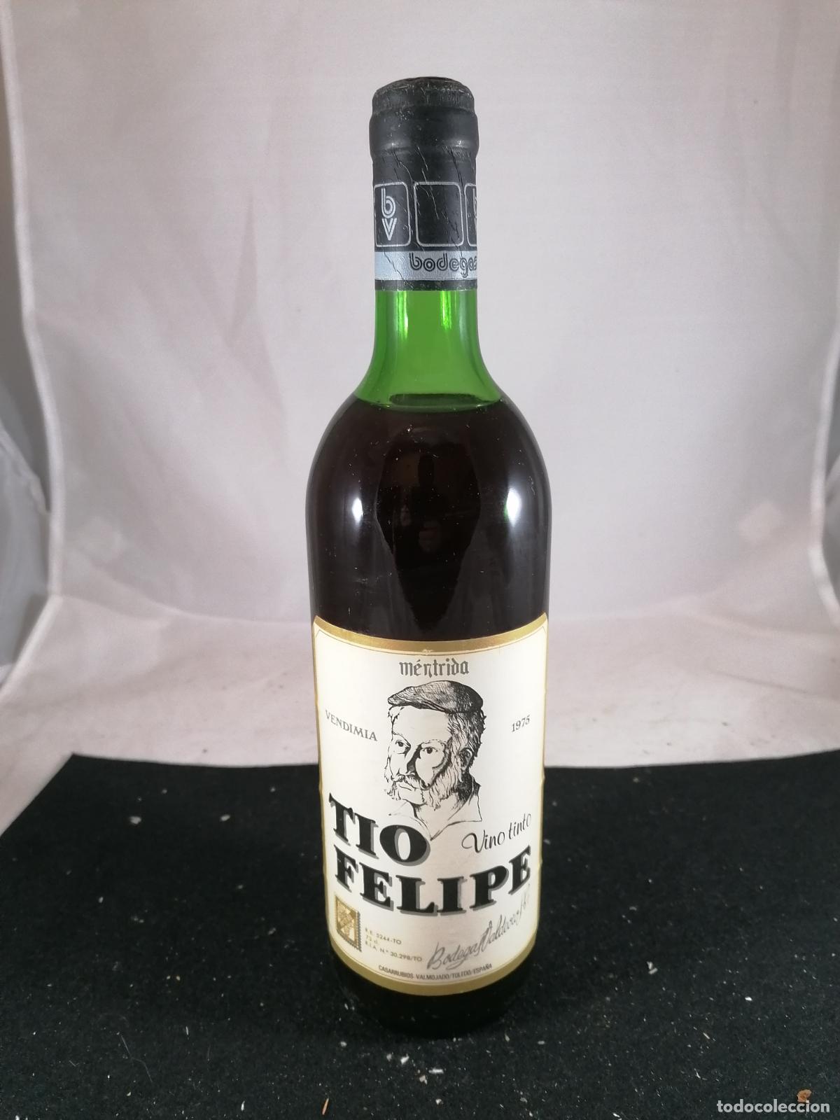 Sammlung von Weinen und Lik&ouml;ren: BOTELLA VINO TINTO TIO FELIPE VENDIMIO 1975 BODEGA VALDEORO VALMOJADO TOLEDO