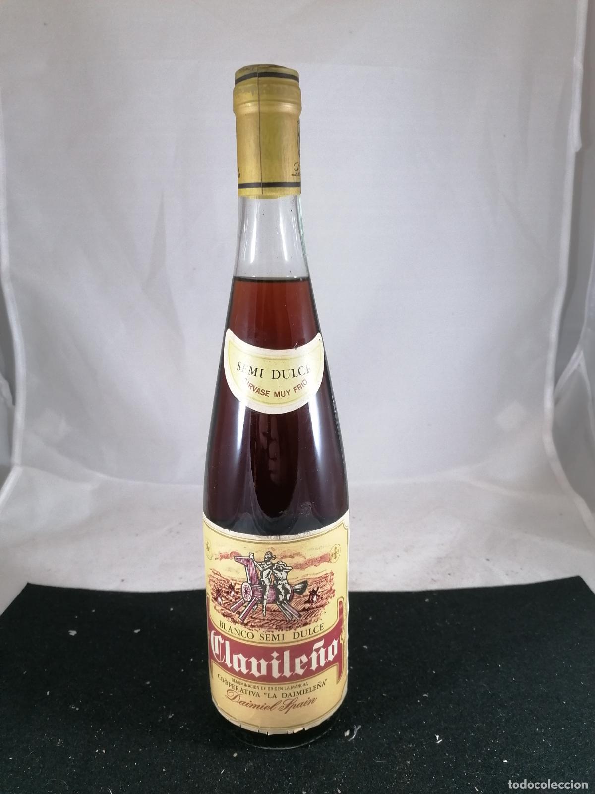 Sammlung von Weinen und Lik&ouml;ren: BOTELLA VINO BLANCO SEMI DULCE CLAVILE&Ntilde;O COOPERATIVA LA DAIMIELE&Ntilde;A DAIMIEL
