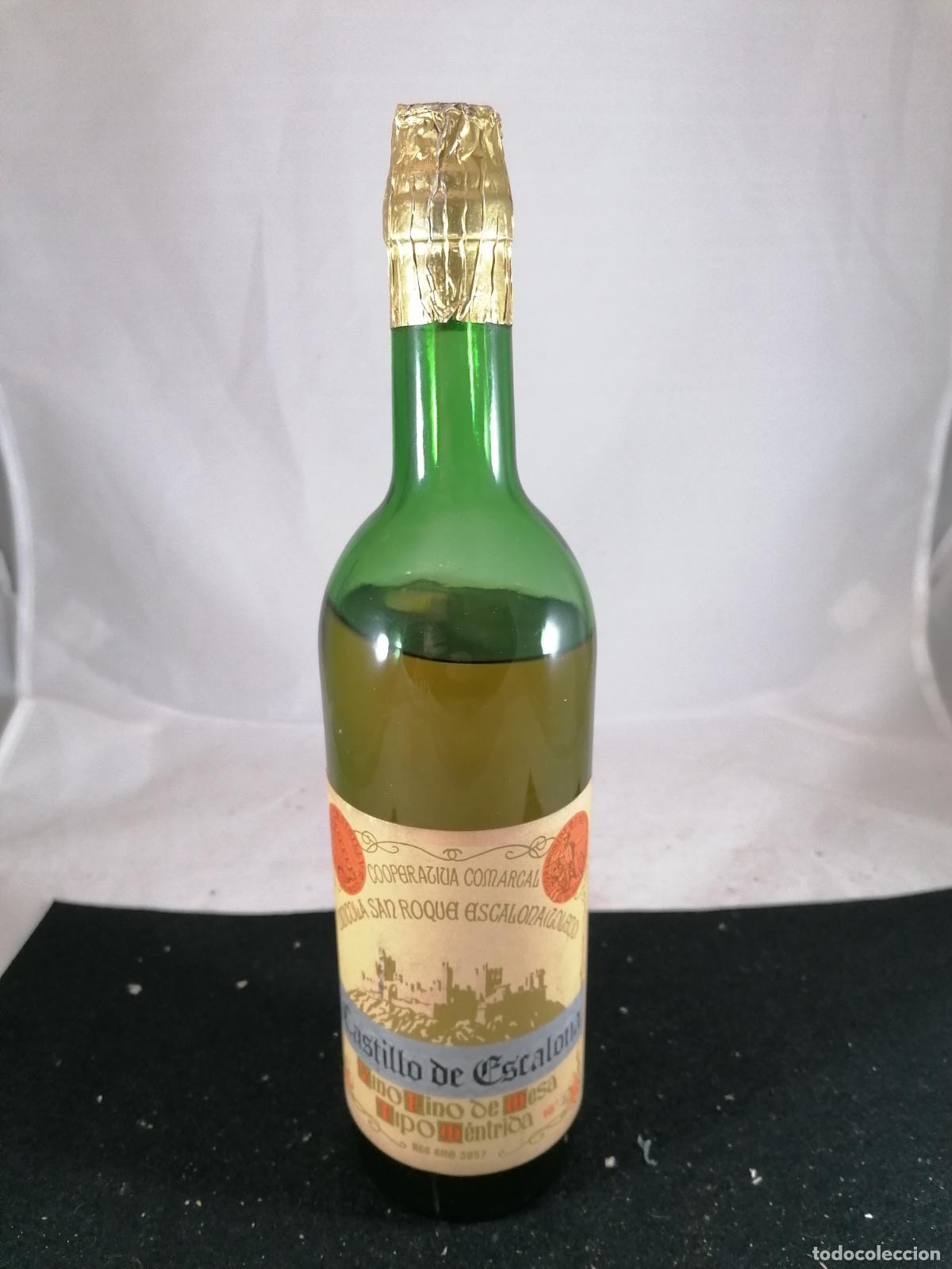 Sammlung von Weinen und Lik&ouml;ren: BOTELLA VINO CASTILLO DE ESCALONA MENTRIDA VINICOLA SAN ROQUE MANCHA