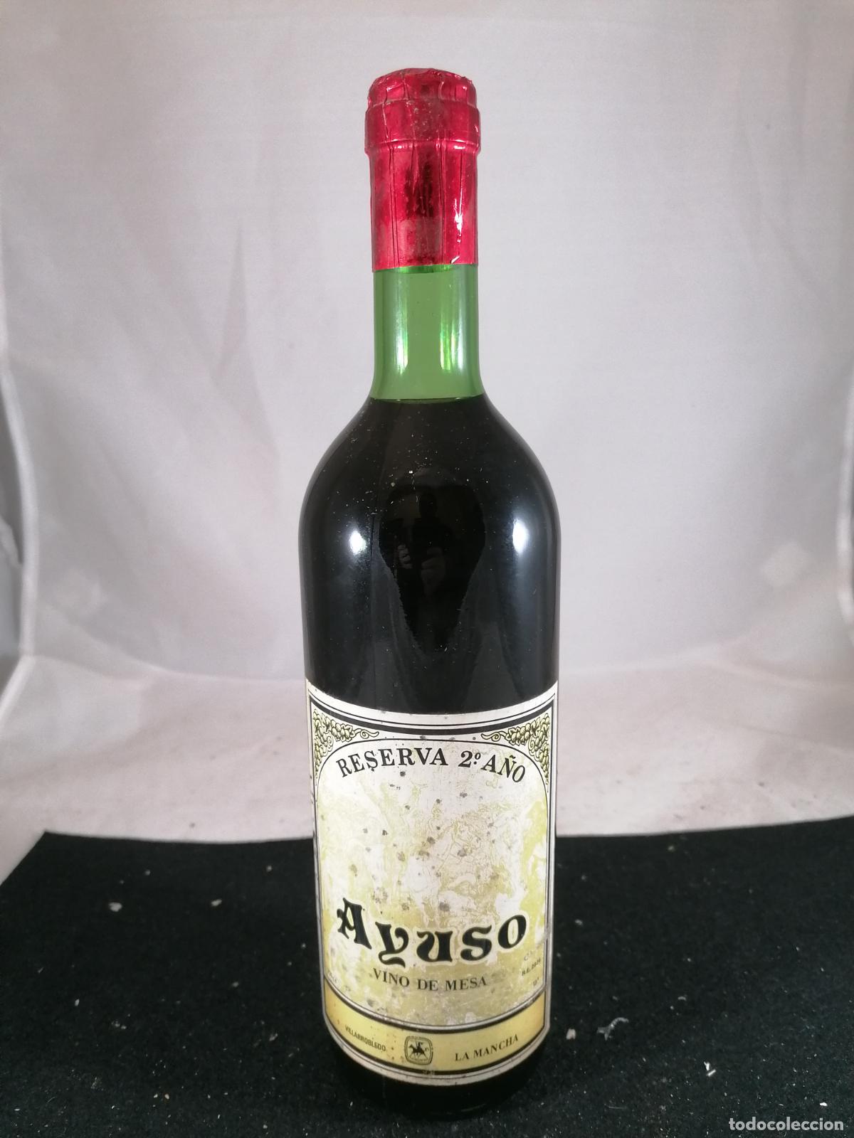 Sammlung von Weinen und Lik&ouml;ren: BOTELLA VINO DE MESA 2&ordm; A&Ntilde;O AYUSO VILLARROBLEDO LA MANCHA