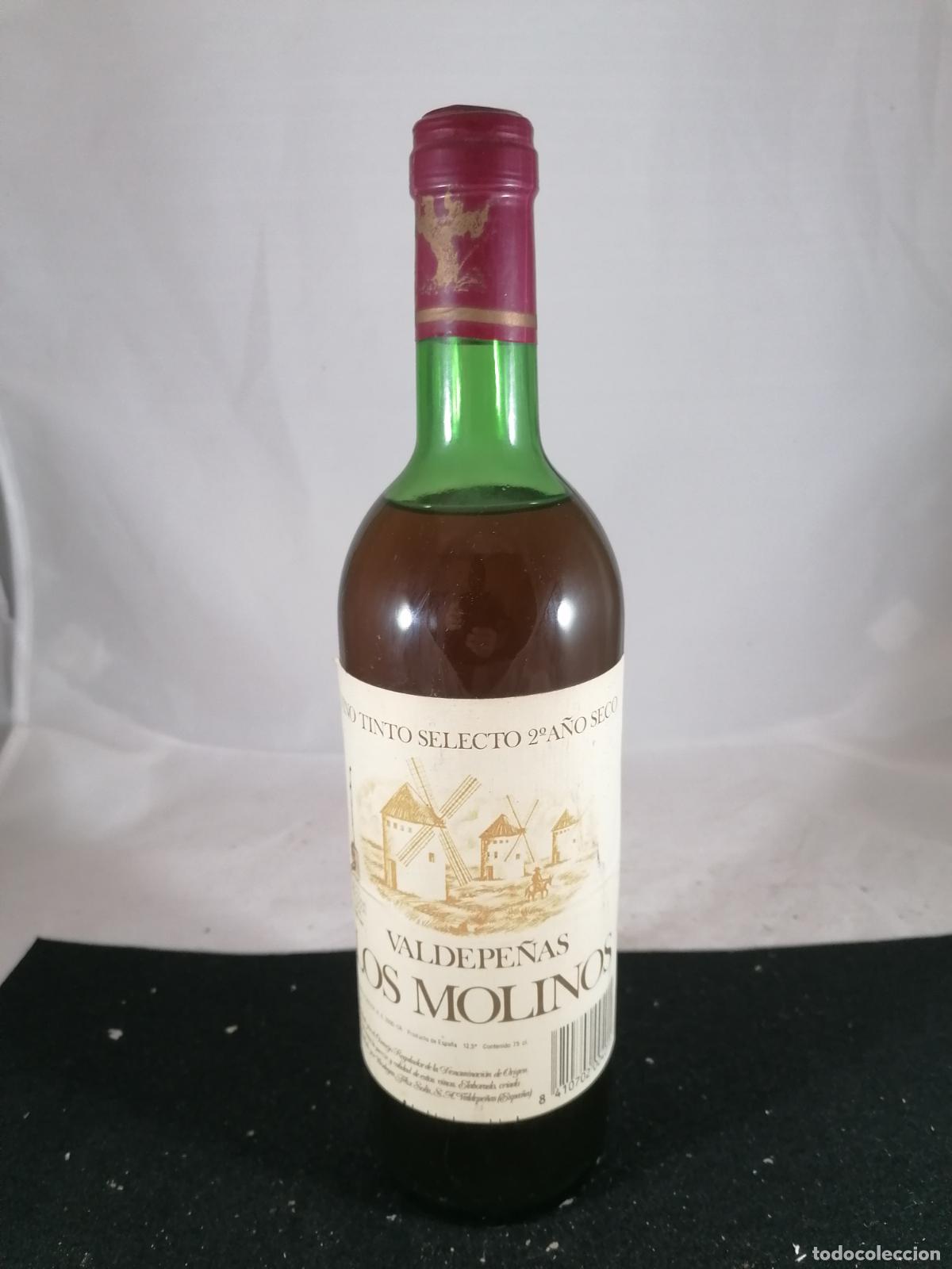 Sammlung von Weinen und Lik&ouml;ren: BOTELLA VINO TINTO SELECTO 2&ordm; A&Ntilde;O LOS MOLINOS FELIX SOLIX VALDEPE&Ntilde;AS LA MANCHA