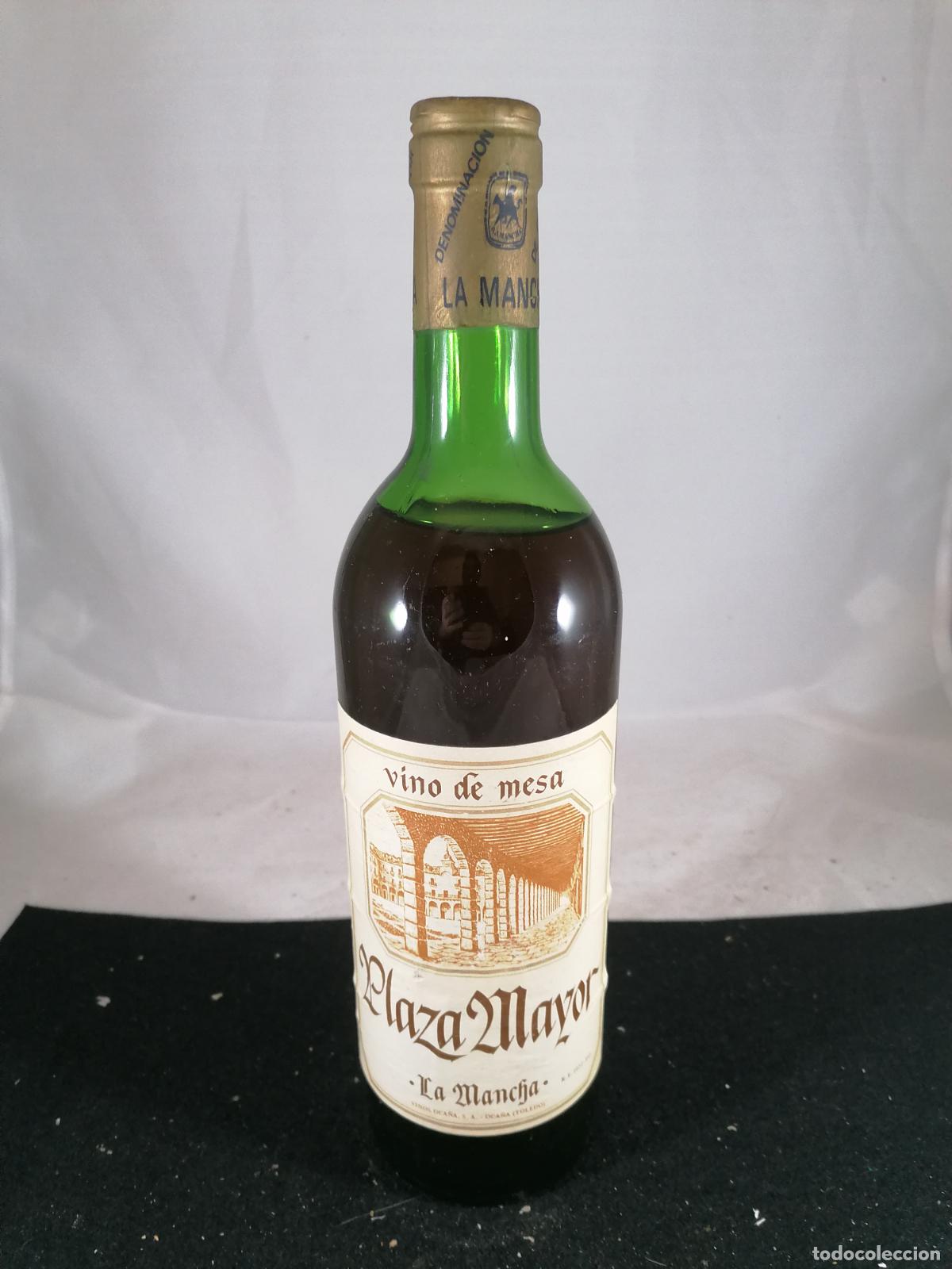Sammlung von Weinen und Lik&ouml;ren: BOTELLA VINO DE MESA PLAZA MAYOR VINOS OCA&Ntilde;A LA MANCHA