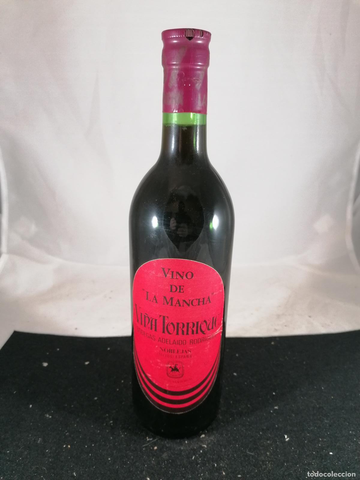 Collection of wines and liquors: BOTELLA VINO LA MANCHA VI&Ntilde;A TORRIQUE BODEGAS ADELAIDO RODRIGUEZ NOBLEJAS TOLEDO LA MANCHA