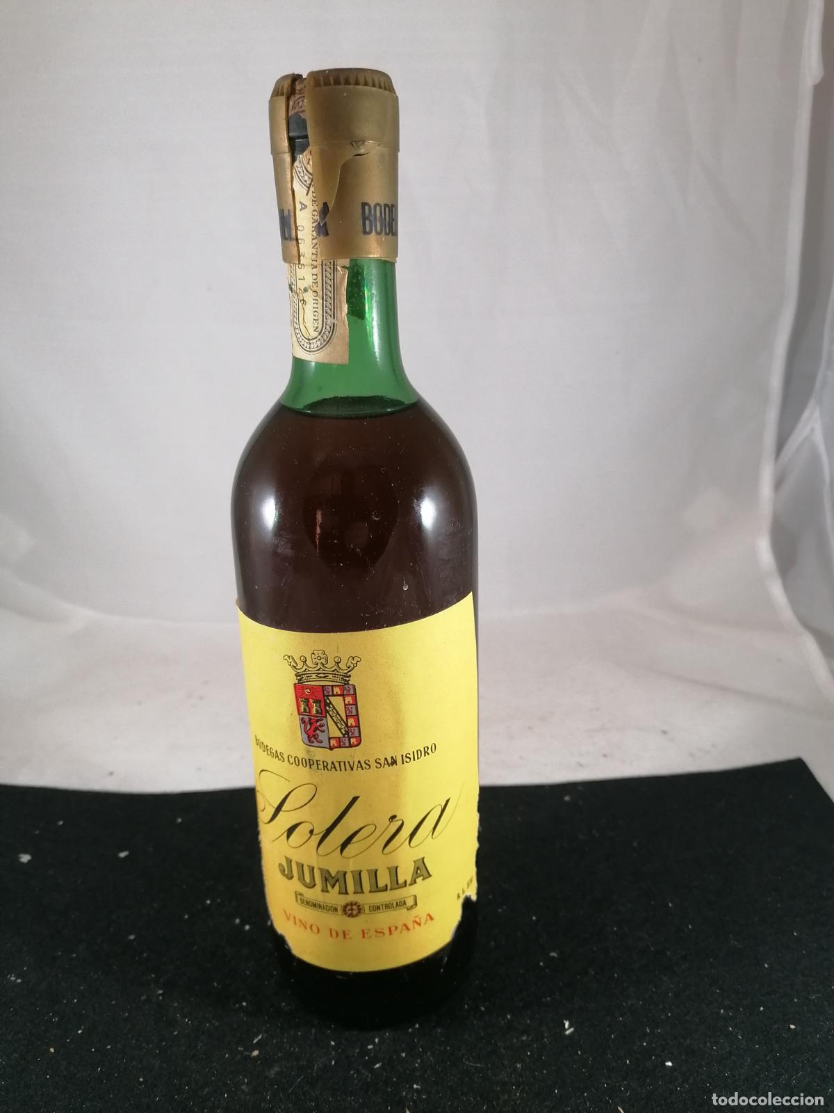 Sammlung von Weinen und Lik&ouml;ren: BOTELLA VINO SOLERA BODEGAS COOPERATIVAS SAN ISIDRO JUMILLA