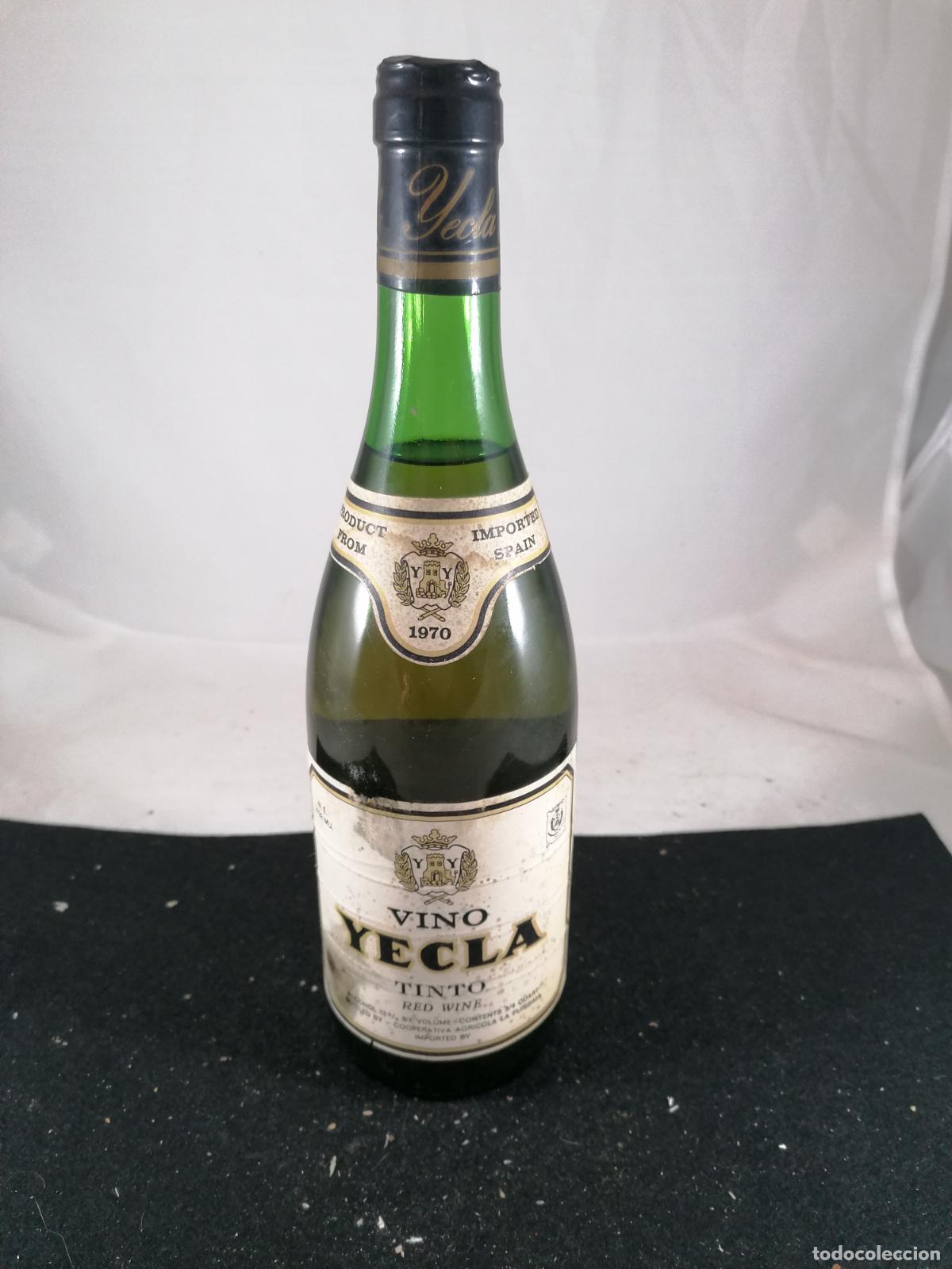 Sammlung von Weinen und Lik&ouml;ren: BOTELLA VINO TINTO 1970 COOPERATIVA LA PURISIMA YECLA IMPORTED
