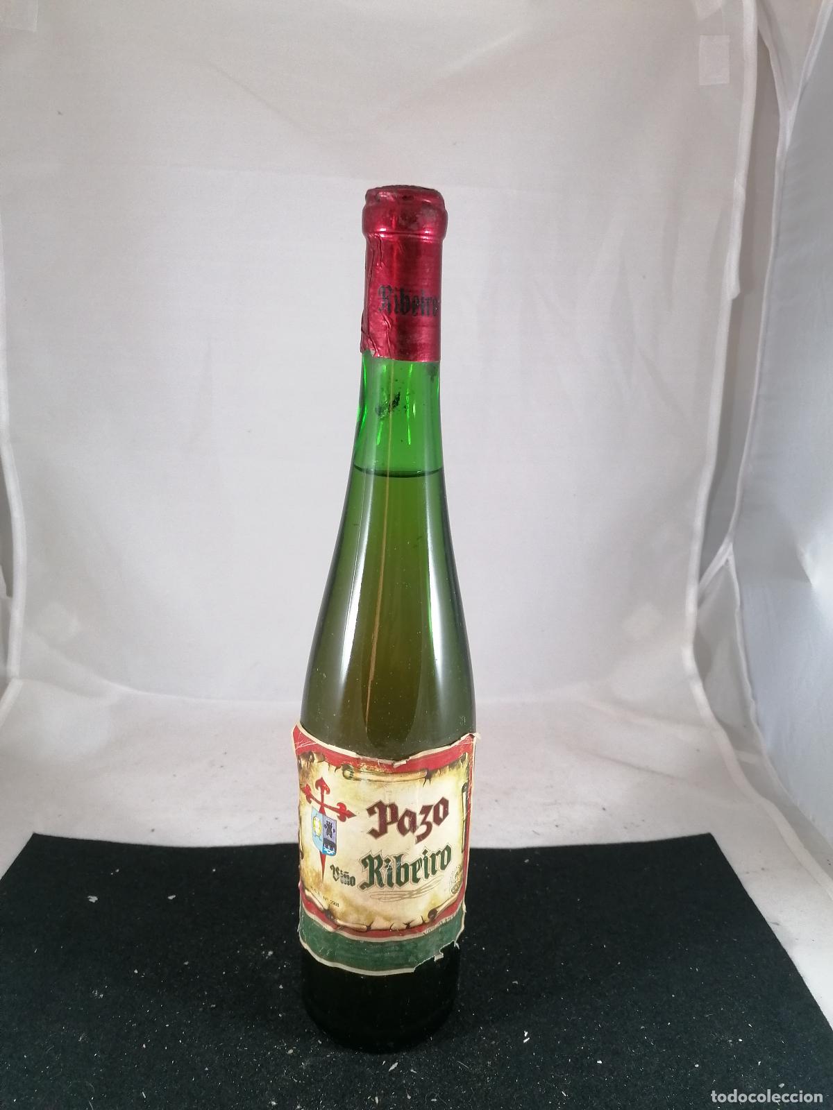 Collection of wines and liquors: BOTELLA VINO PAZO RIBEIRO