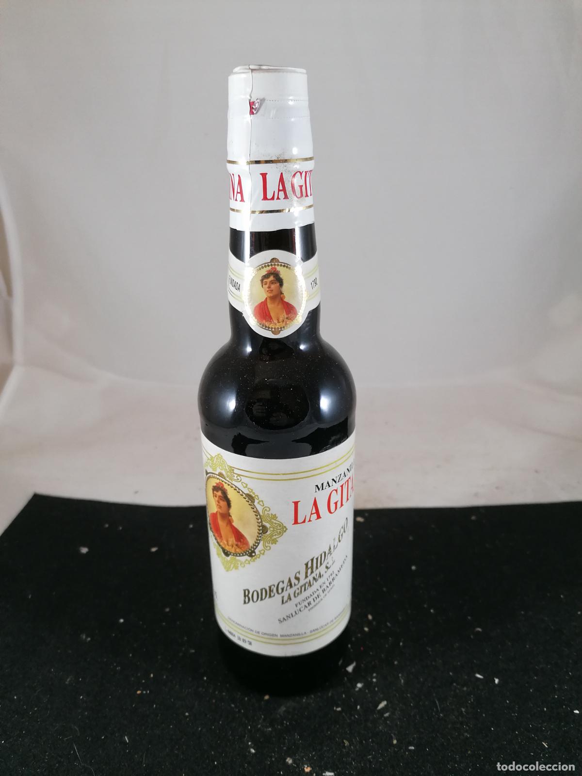 Collection of wines and liquors: BOTELLA VINO MANZANILLA LA GITANA BODEGAS HIDALGO SANLUCAR DE BARRAMEDA