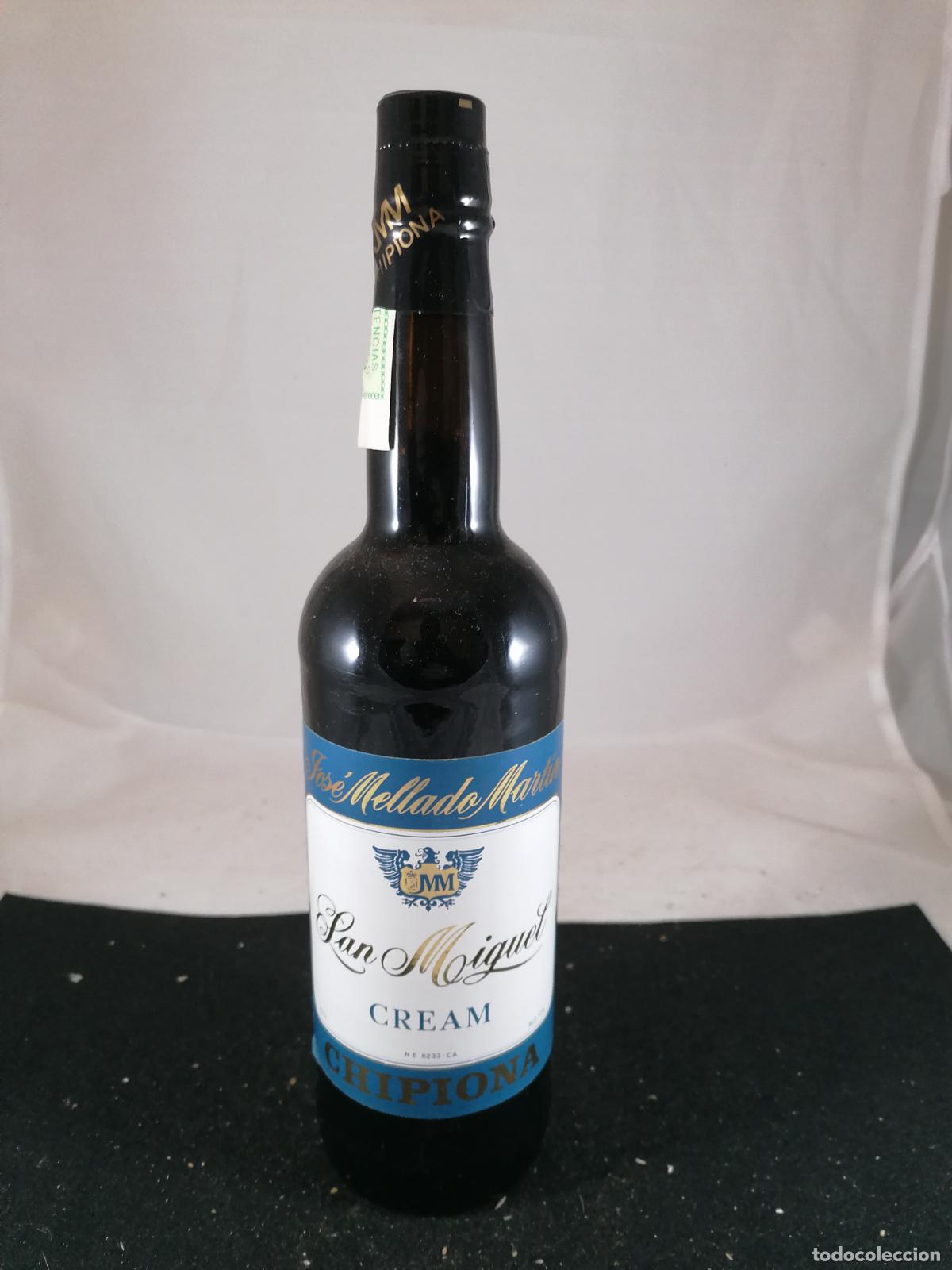 Sammlung von Weinen und Lik&ouml;ren: BOTELLA VINO CREAM SAN MIGUEL JOSE MELLADO MARTIN CHIPIONA