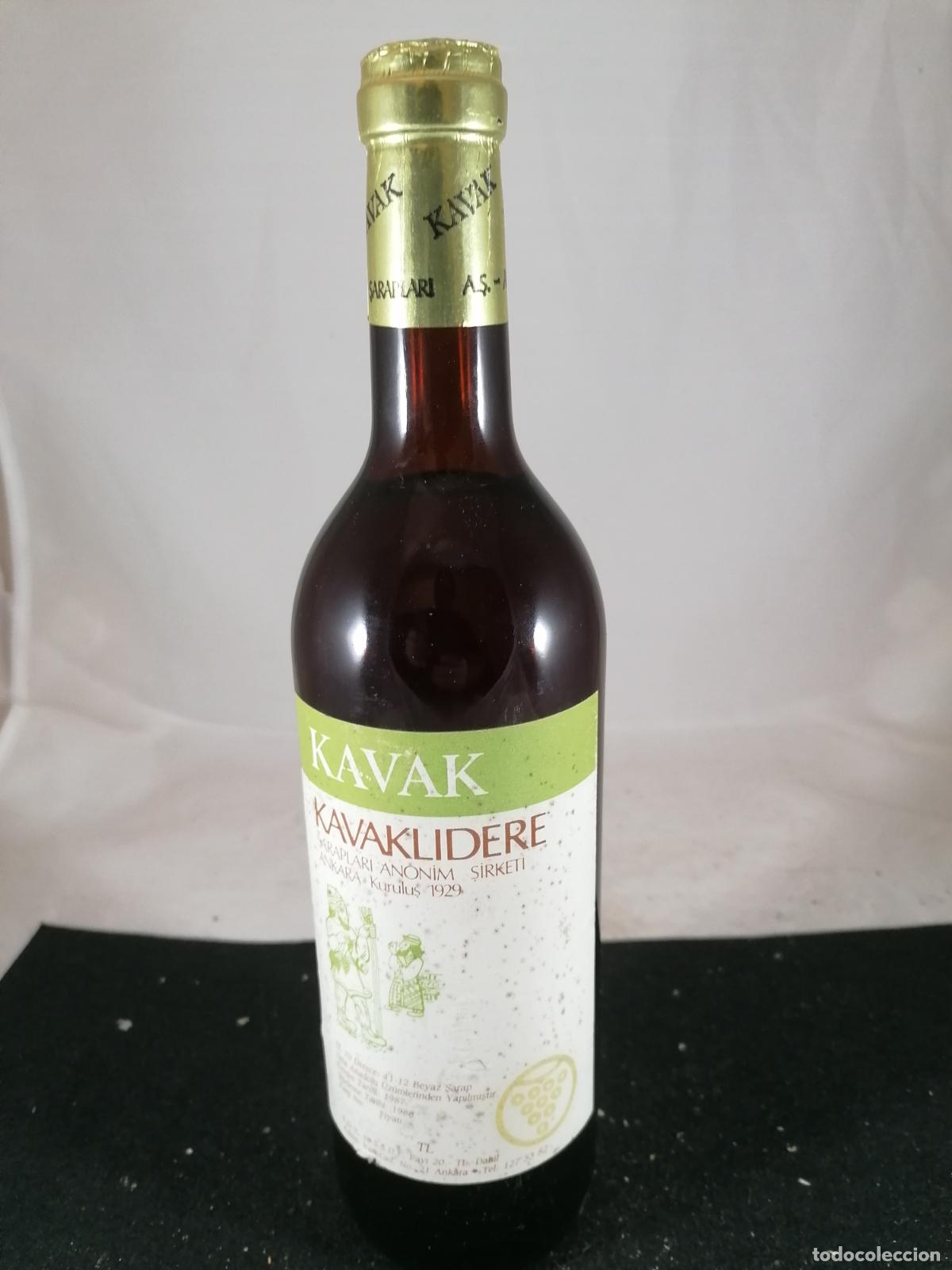 Collection of wines and liquors: BOTELLA VINO KAVAK KAVAKLIDE 1988 ANKARA TURQUIA