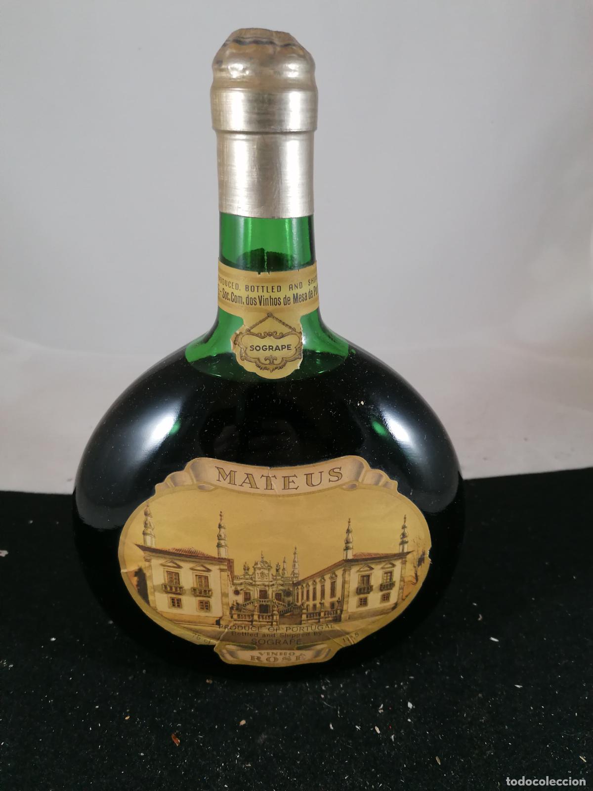 Sammlung von Weinen und Lik&ouml;ren: BOTELLA VINO MATEUS VINHO ROSE SOGRAPE DA COSTA PINA LISBOA PORTUGAL