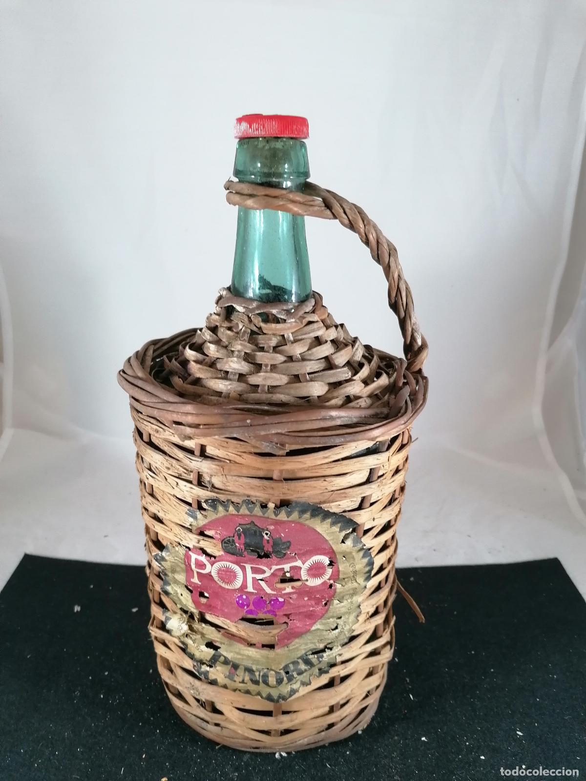 Sammlung von Weinen und Lik&ouml;ren: BOTELLA GARRAFA VINO PORTO PINORD FORRADA MIMBRE