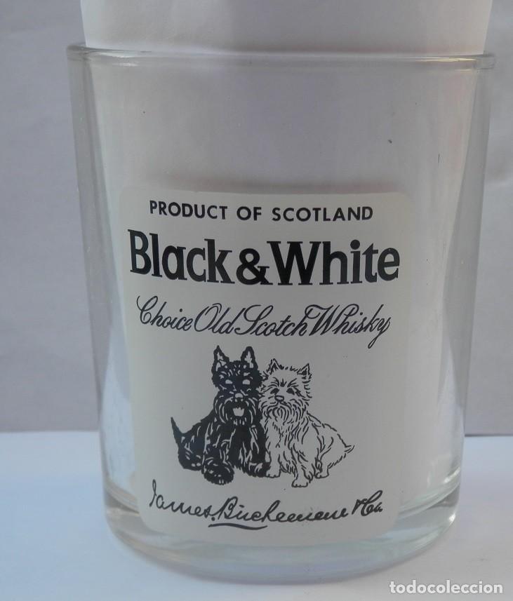 Coleccionismo de vinos y licores: VASO VINTAGE DEL WHISKY BLACK & WHITE