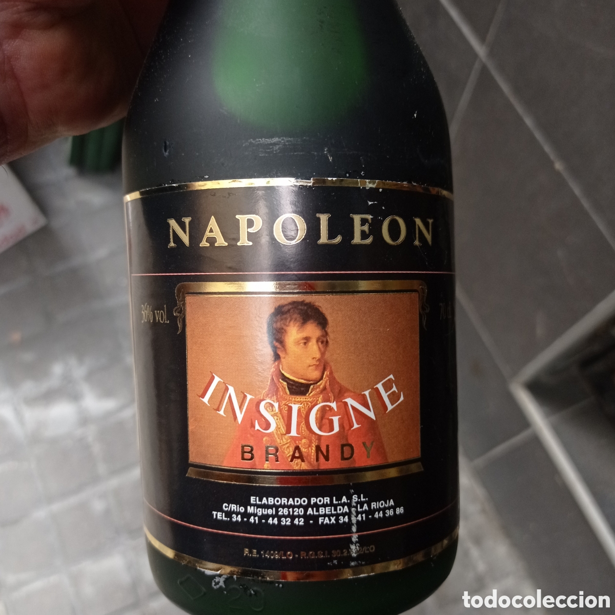 Coleccionismo de vinos y licores: Antigua botella de brandy NAPOLEON INSIGNE