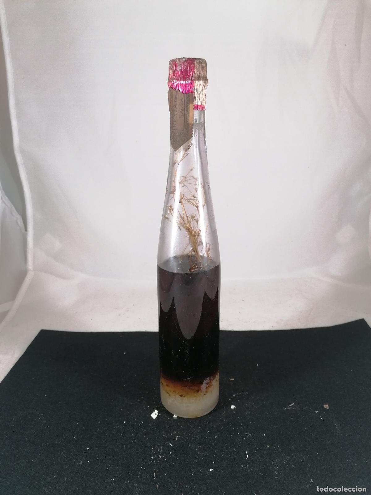 Collection of wines and liquors: BOTELLA ESCARCHADO BARDINET