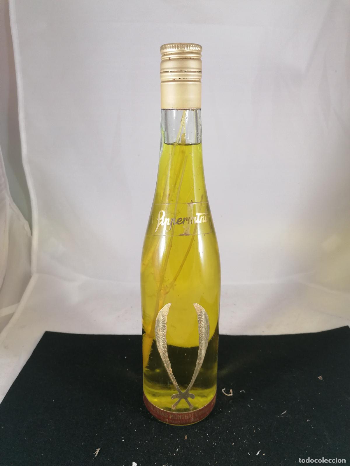 Collection of wines and liquors: BOTELLA PIPPERMINT MONTGAT BARCELONA 0.5L