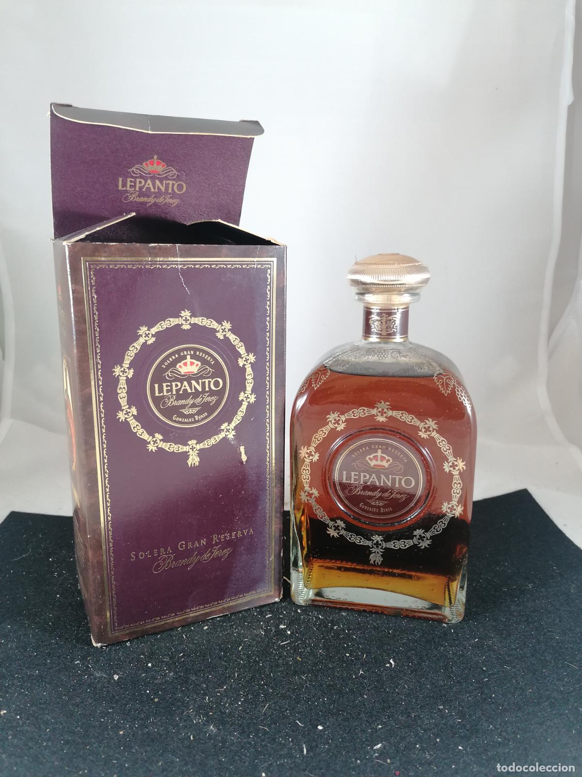 Collection of wines and liquors: BOTELLA + CAJA BRANDY LEPANTO SOLERA GRAN RESERVA GONZALEZ BYASS