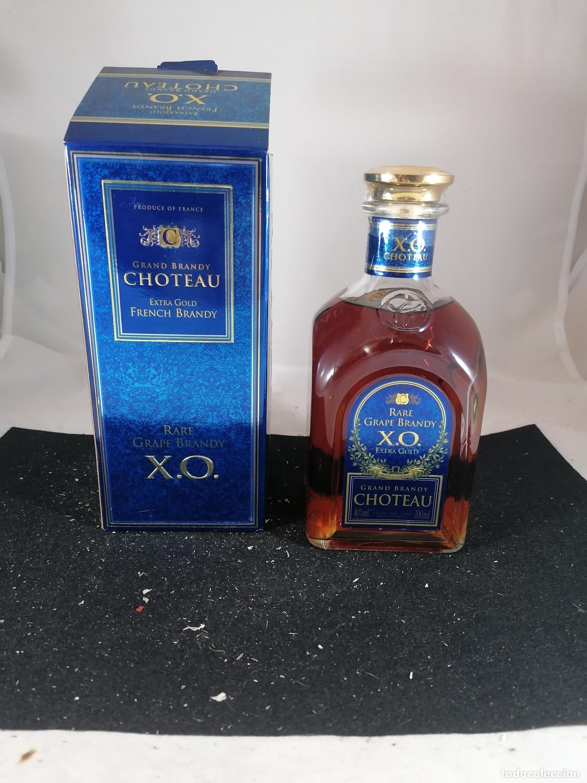 Collection of wines and liquors: BOTELLA + CAJA RARE BRANDY CHOTEAU XO EXTRA GOLD FRANCE