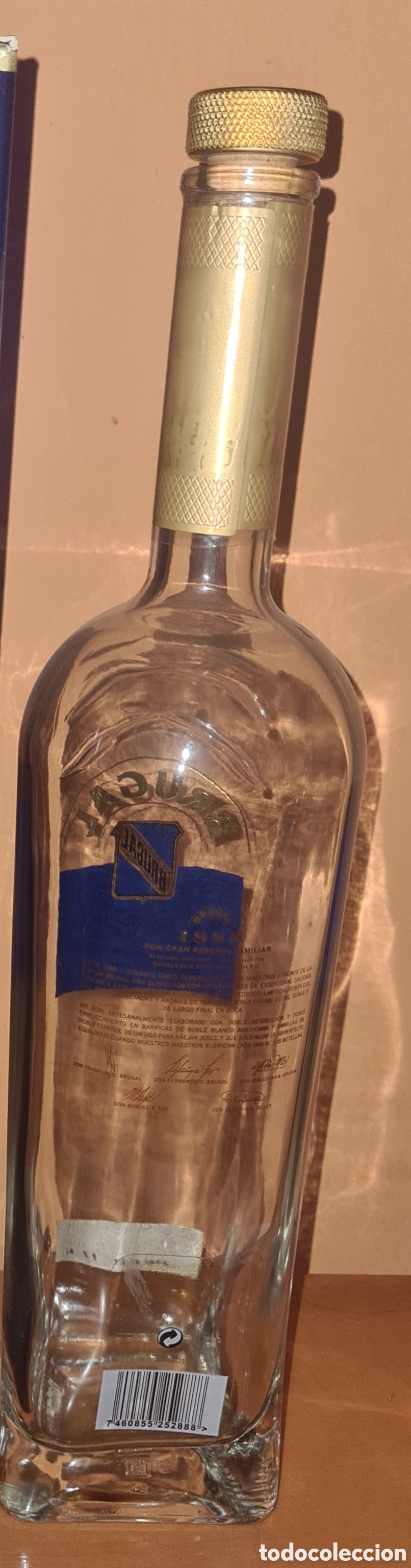 Coleccionismo de vinos y licores: Botella Brugal Edici&oacute;n Limitada. - Foto 2