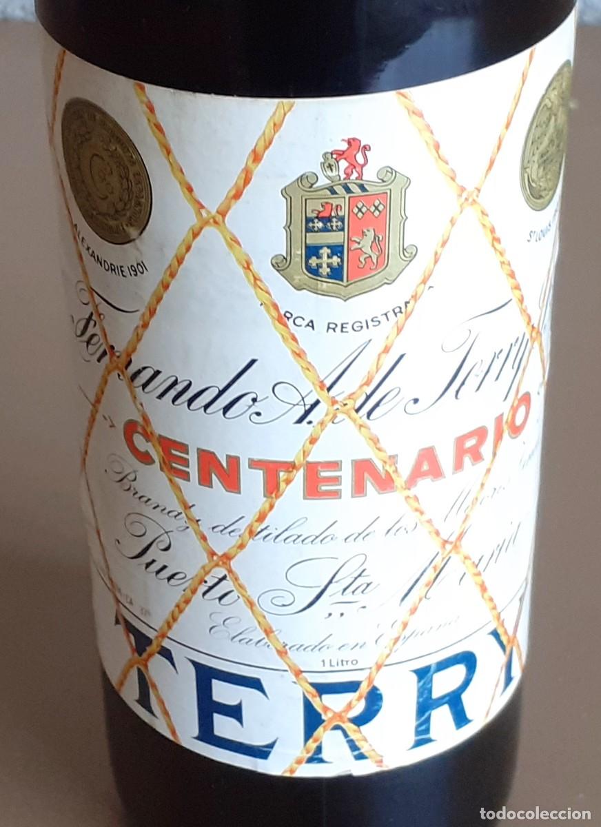 Coleccionismo de vinos y licores: Botella - BRANDY CENTENARIO TERRY - Foto 2