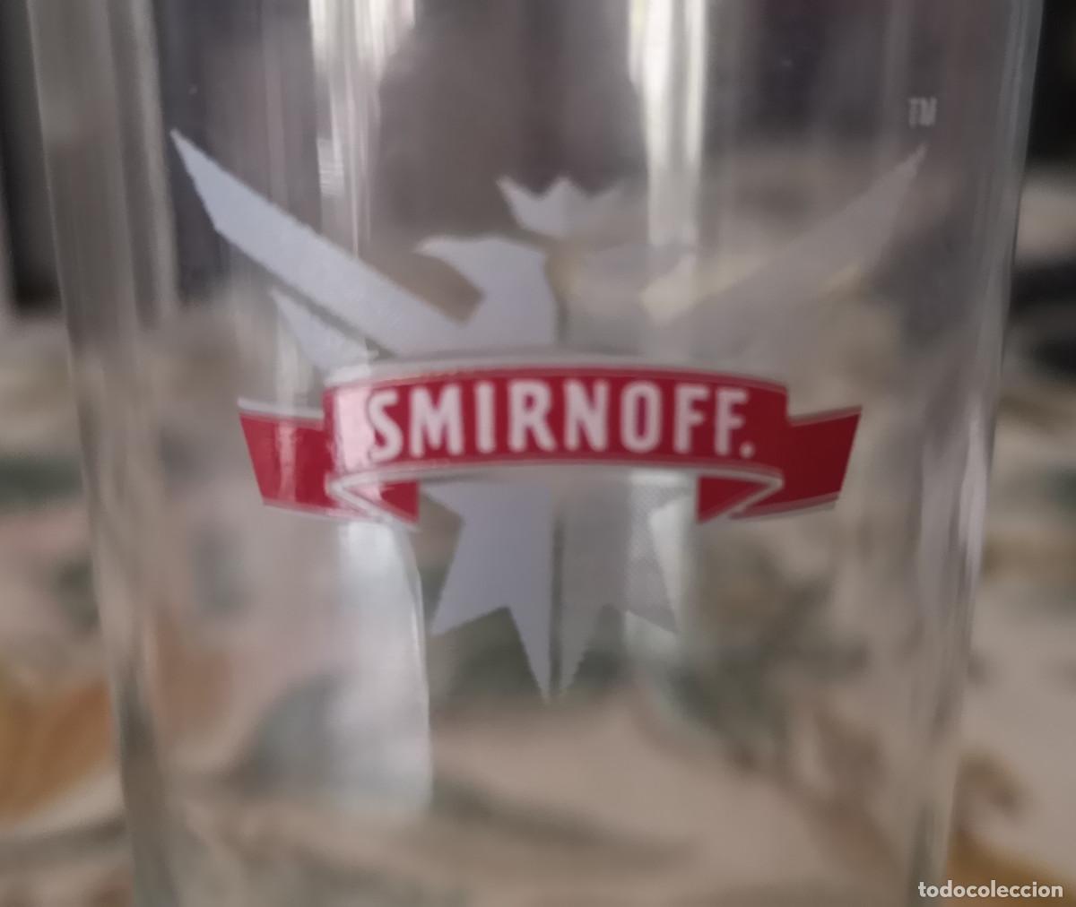 Coleccionismo de vinos y licores: VASO - VODKA SMIRNOFF - Foto 2